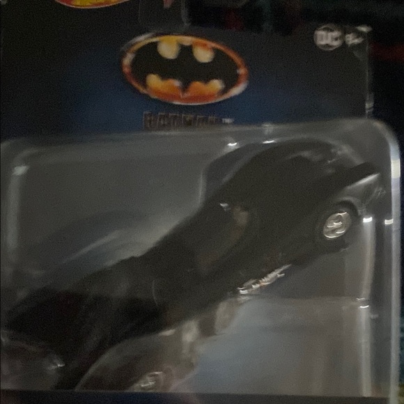 Hot Wheels Batman Batmobile Die-Cast Car - Picture 3 of 3